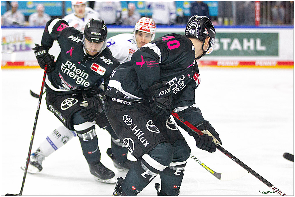 PENNY DEL;  Koelner Haie - Schwenninger Wild Wings; Koeln, 08.10.2021